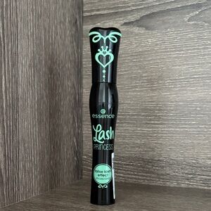 ❤️$5 NWT Essence Lash Princess False Lash Effect Mascara 12ml